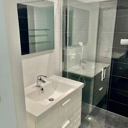 Villa Sheilanu - Cala Rossa - *