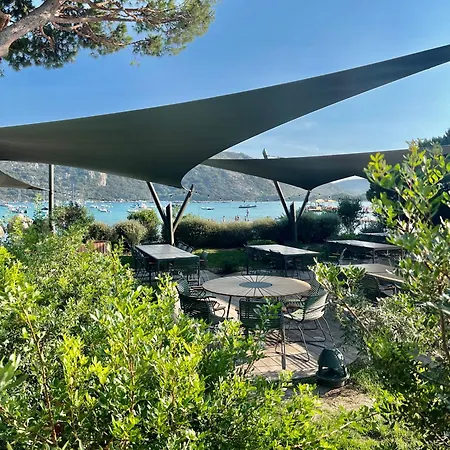 Sheilanu - Cala Rossa - *