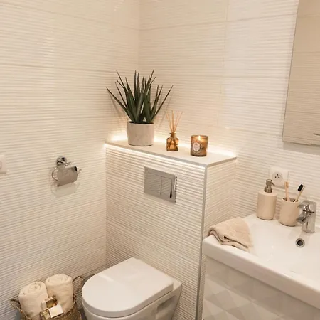 Sheilanu - Cala Rossa -