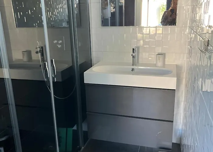 Sheilanu - Cala Rossa Lecci